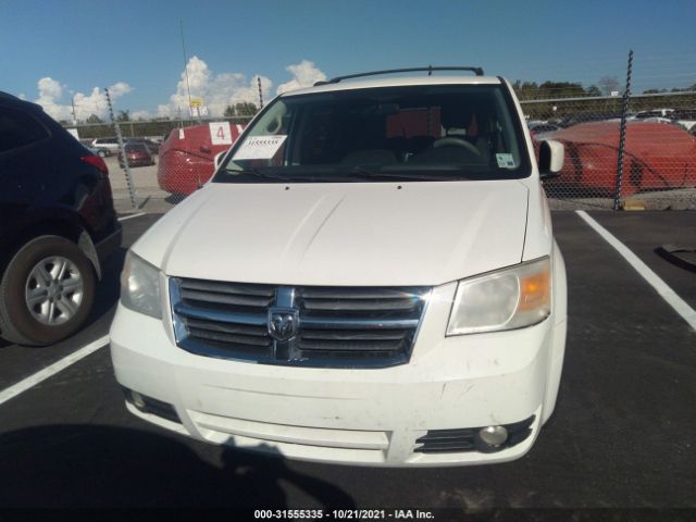 Photo 5 VIN: 2D4RN5D10AR202050 - DODGE GRAND CARAVAN 