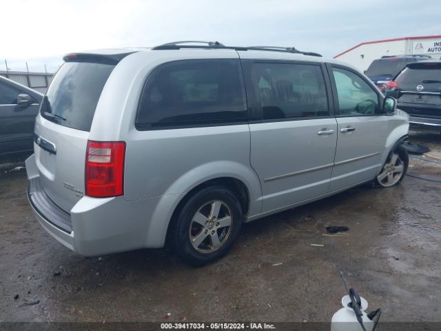 Photo 3 VIN: 2D4RN5D10AR215767 - DODGE GRAND CARAVAN 