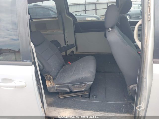 Photo 7 VIN: 2D4RN5D10AR215767 - DODGE GRAND CARAVAN 