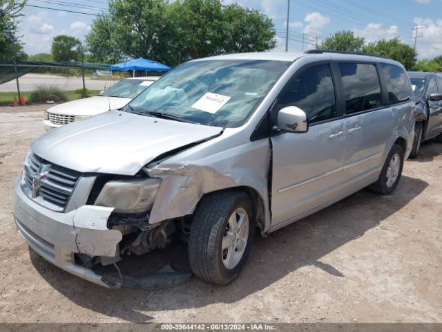 Photo 1 VIN: 2D4RN5D10AR432946 - DODGE GRAND CARAVAN 