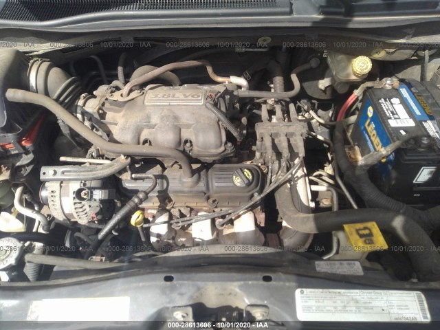 Photo 9 VIN: 2D4RN5D10AR433420 - DODGE GRAND CARAVAN 