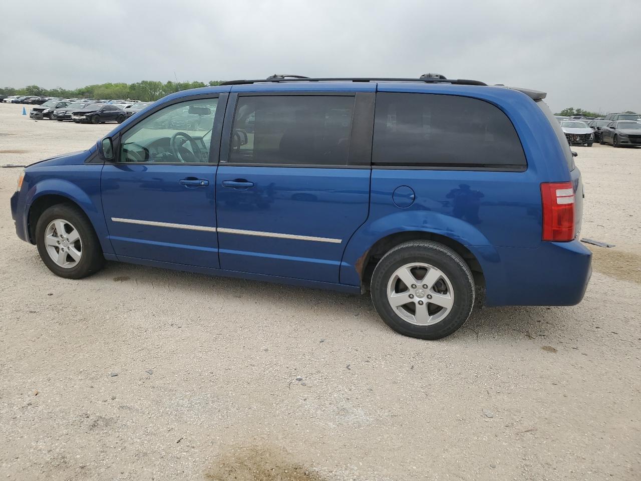 Photo 1 VIN: 2D4RN5D10AR455997 - DODGE CARAVAN 