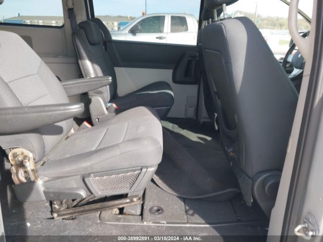 Photo 7 VIN: 2D4RN5D11AR131117 - DODGE GRAND CARAVAN 