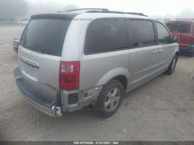 Photo 3 VIN: 2D4RN5D11AR263939 - DODGE GRAND CARAVAN 