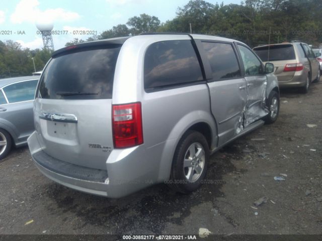 Photo 3 VIN: 2D4RN5D11AR317983 - DODGE GRAND CARAVAN 