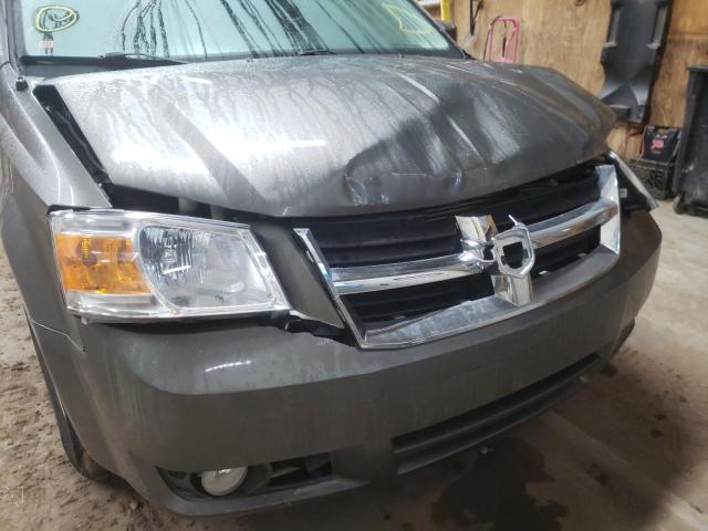 Photo 8 VIN: 2D4RN5D11AR372157 - DODGE GRAND CARA 