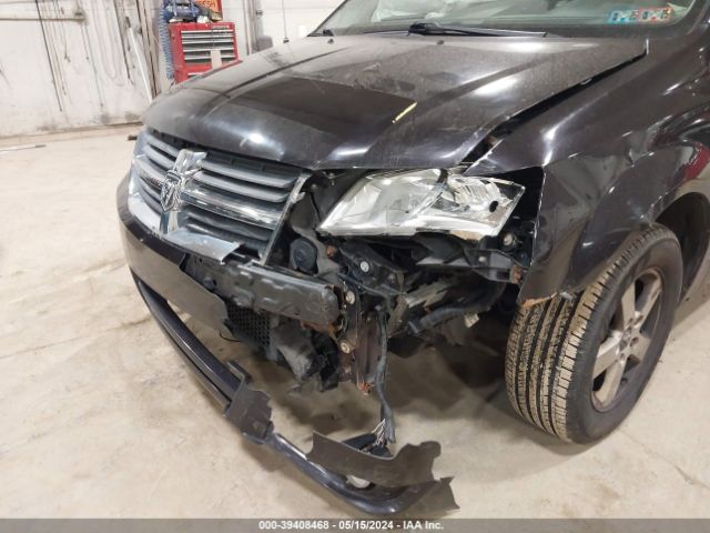 Photo 5 VIN: 2D4RN5D11AR389007 - DODGE GRAND CARAVAN 