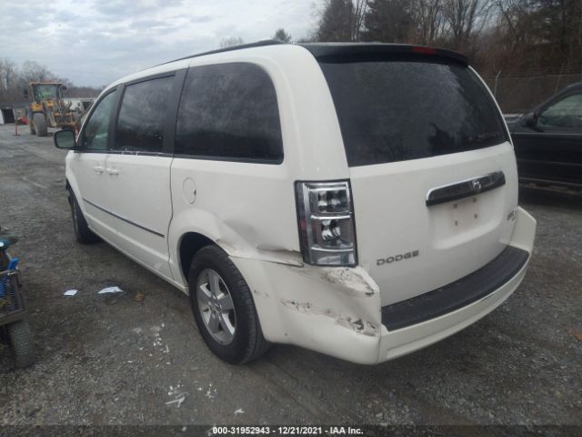 Photo 2 VIN: 2D4RN5D11AR444815 - DODGE GRAND CARAVAN 