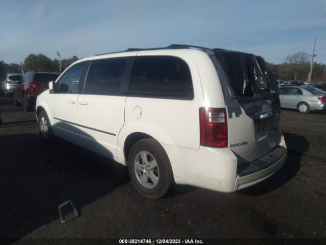 Photo 2 VIN: 2D4RN5D11AR489155 - DODGE GRAND CARAVAN 