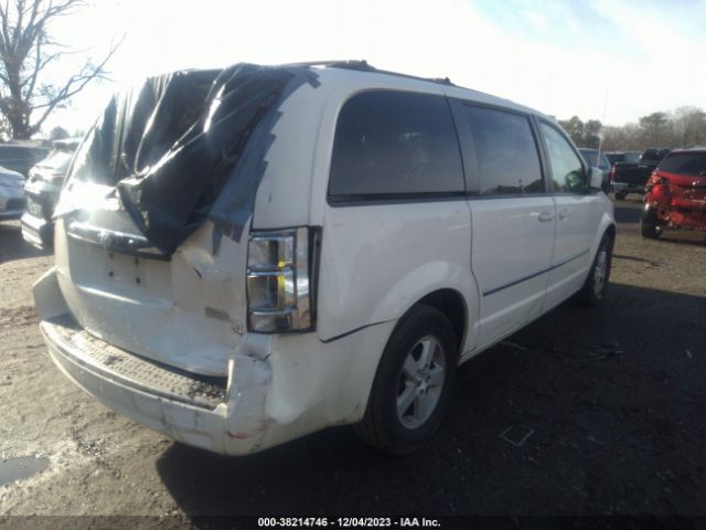 Photo 3 VIN: 2D4RN5D11AR489155 - DODGE GRAND CARAVAN 