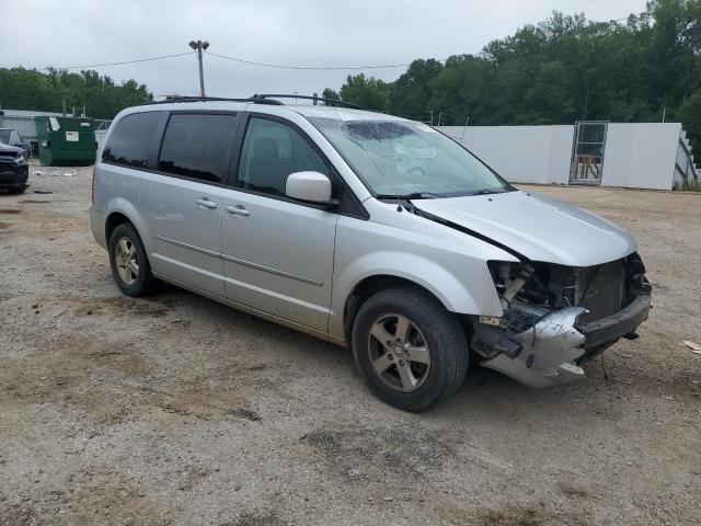 Photo 3 VIN: 2D4RN5D12AR201742 - DODGE CARAVAN 