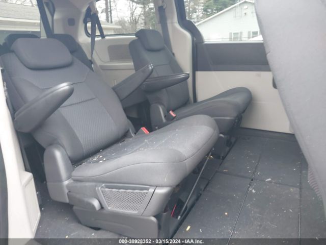 Photo 7 VIN: 2D4RN5D12AR239374 - DODGE GRAND CARAVAN 