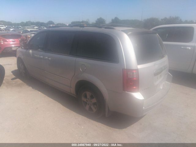 Photo 2 VIN: 2D4RN5D12AR420569 - DODGE GRAND CARAVAN 