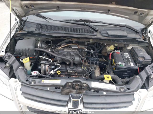 Photo 9 VIN: 2D4RN5D12AR458755 - DODGE GRAND CARAVAN 