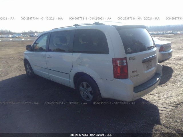 Photo 2 VIN: 2D4RN5D13AR120071 - DODGE GRAND CARAVAN 