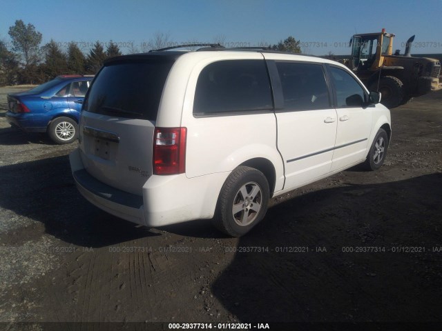 Photo 3 VIN: 2D4RN5D13AR120071 - DODGE GRAND CARAVAN 