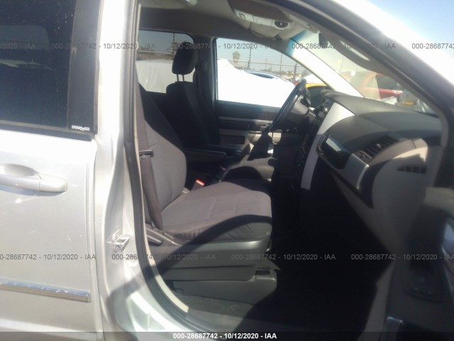 Photo 4 VIN: 2D4RN5D13AR131071 - DODGE GRAND CARAVAN 