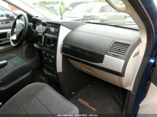 Photo 4 VIN: 2D4RN5D13AR133063 - DODGE GRAND CARAVAN 