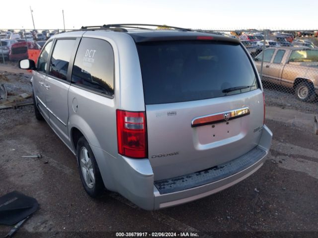 Photo 2 VIN: 2D4RN5D13AR201927 - DODGE GRAND CARAVAN 