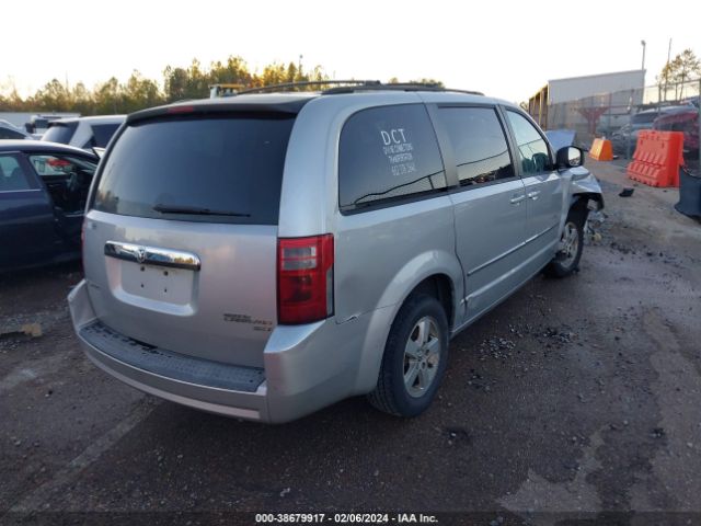 Photo 3 VIN: 2D4RN5D13AR201927 - DODGE GRAND CARAVAN 