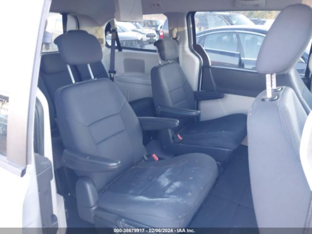 Photo 7 VIN: 2D4RN5D13AR201927 - DODGE GRAND CARAVAN 