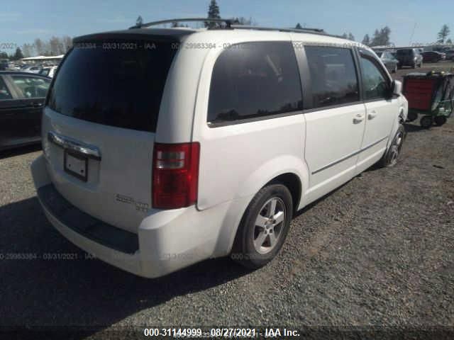 Photo 3 VIN: 2D4RN5D13AR237939 - DODGE GRAND CARAVAN 