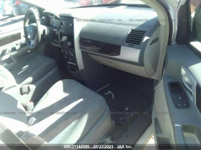 Photo 4 VIN: 2D4RN5D13AR237939 - DODGE GRAND CARAVAN 