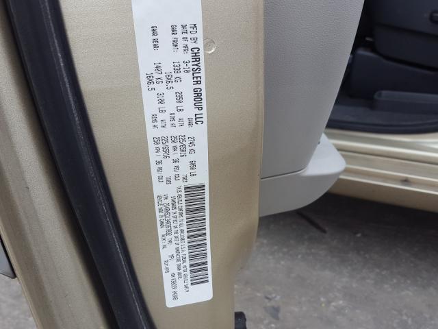 Photo 9 VIN: 2D4RN5D13AR267832 - DODGE GRAND CARA 