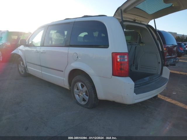 Photo 2 VIN: 2D4RN5D13AR317290 - DODGE GRAND CARAVAN 