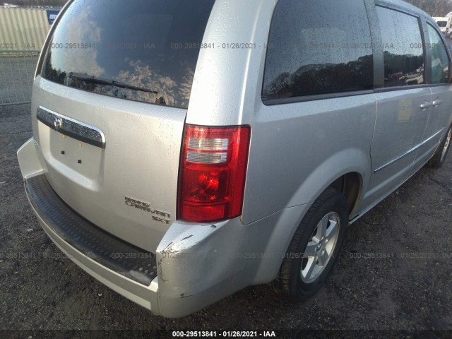 Photo 5 VIN: 2D4RN5D13AR433413 - DODGE GRAND CARAVAN 