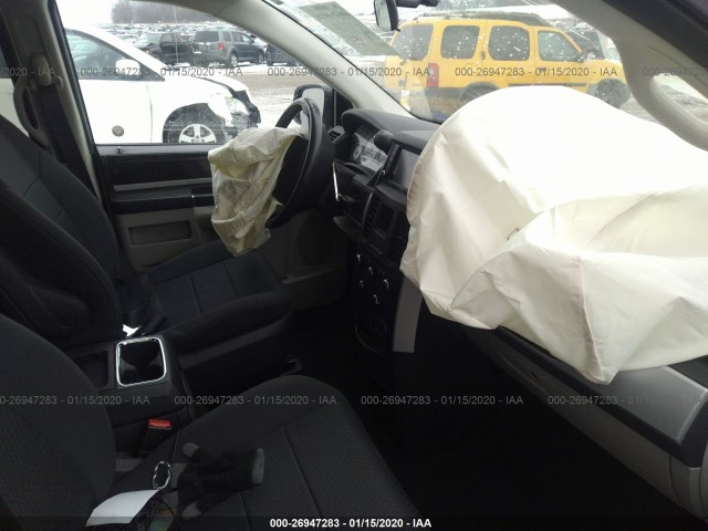 Photo 4 VIN: 2D4RN5D14AR116644 - DODGE GRAND CARAVAN 