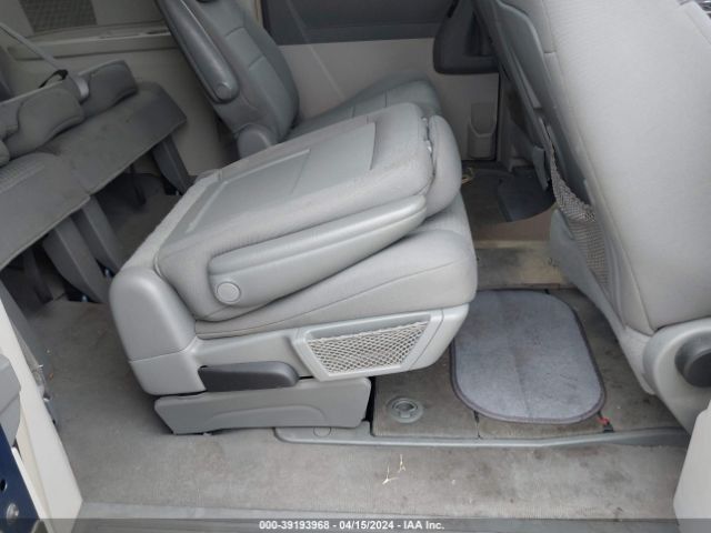 Photo 7 VIN: 2D4RN5D14AR489490 - DODGE GRAND CARAVAN 