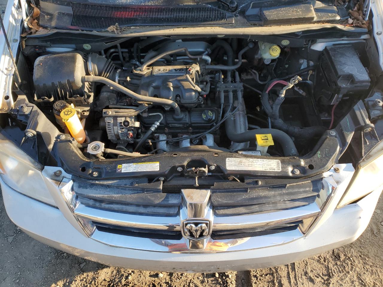 Photo 11 VIN: 2D4RN5D15AR120394 - DODGE CARAVAN 