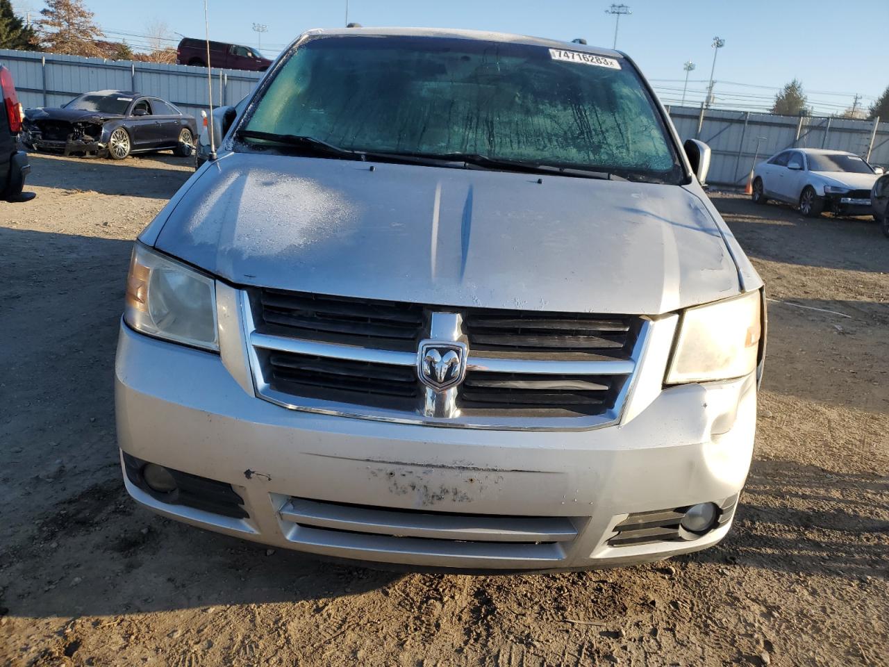 Photo 4 VIN: 2D4RN5D15AR120394 - DODGE CARAVAN 