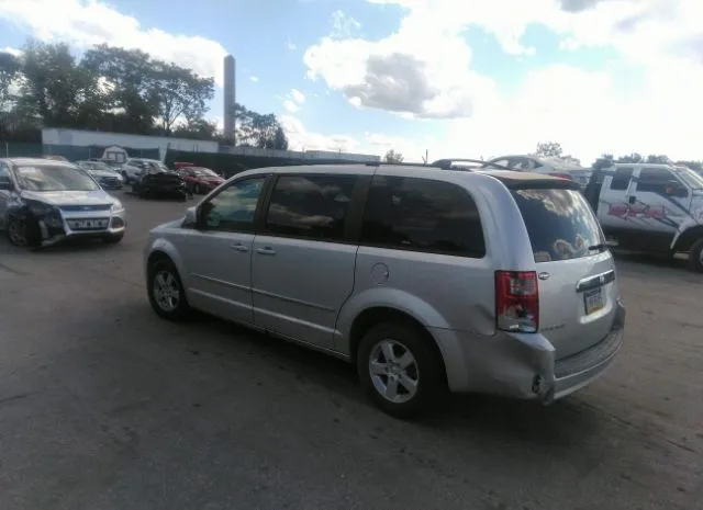 Photo 2 VIN: 2D4RN5D15AR130763 - DODGE GRAND CARAVAN 