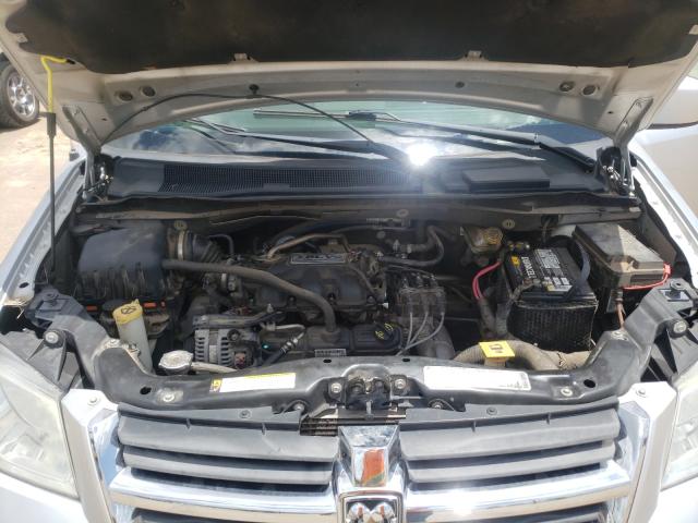 Photo 6 VIN: 2D4RN5D15AR168977 - DODGE GRAND CARA 