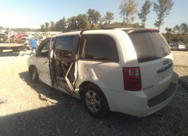 Photo 2 VIN: 2D4RN5D16AR256193 - DODGE GRAND CARAVAN 