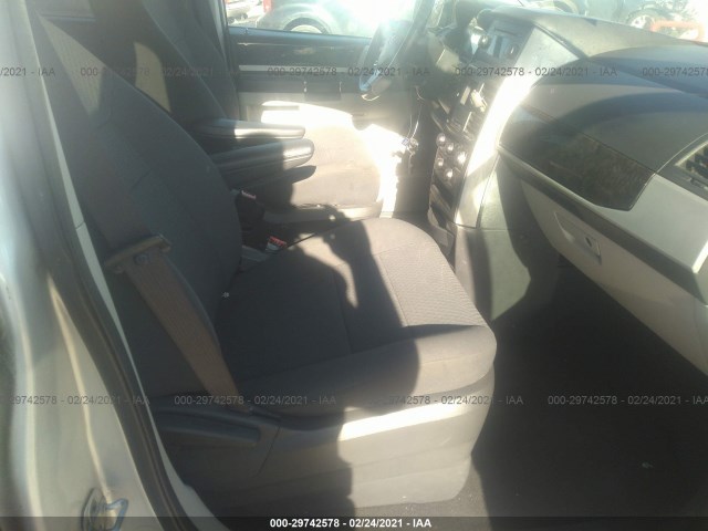 Photo 4 VIN: 2D4RN5D16AR273138 - DODGE GRAND CARAVAN 