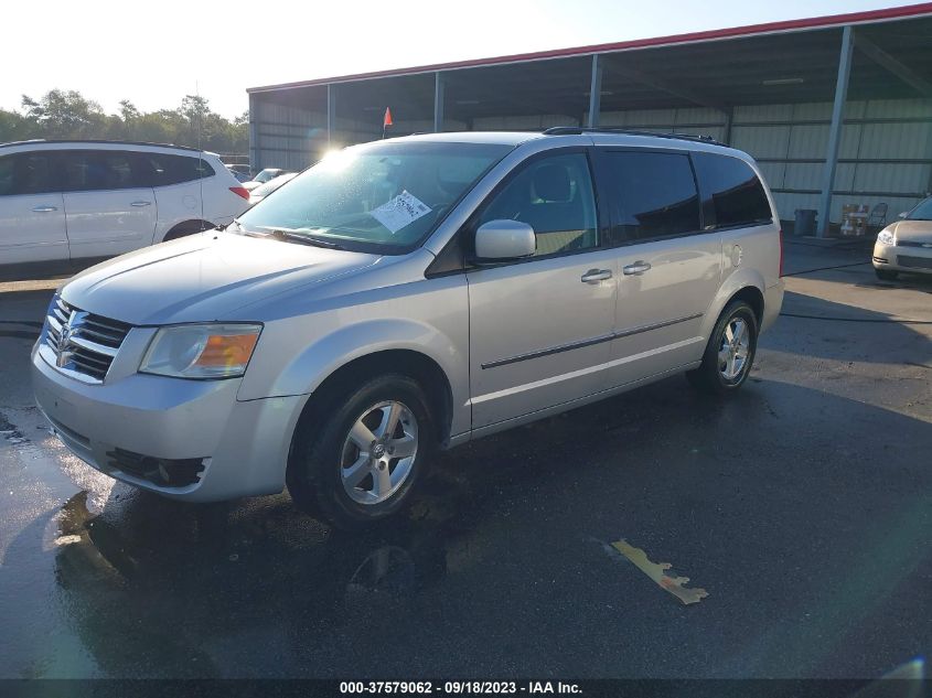 Photo 1 VIN: 2D4RN5D17AR120056 - DODGE CARAVAN 