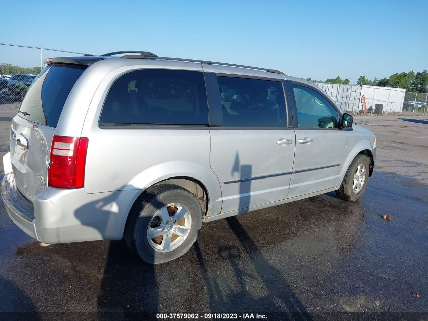 Photo 3 VIN: 2D4RN5D17AR120056 - DODGE CARAVAN 