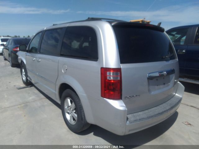 Photo 2 VIN: 2D4RN5D17AR147144 - DODGE GRAND CARAVAN 