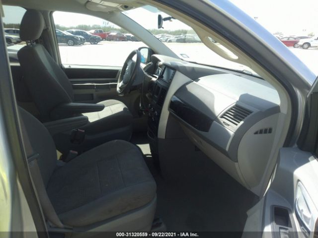 Photo 4 VIN: 2D4RN5D17AR147144 - DODGE GRAND CARAVAN 