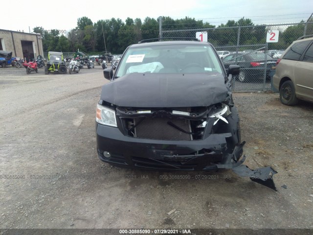 Photo 5 VIN: 2D4RN5D17AR261158 - DODGE GRAND CARAVAN 