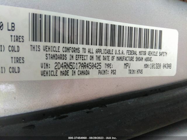 Photo 8 VIN: 2D4RN5D17AR450425 - DODGE GRAND CARAVAN 