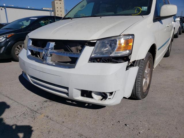 Photo 8 VIN: 2D4RN5D17AR462400 - DODGE GRAND CARA 