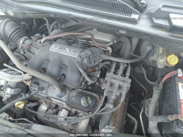 Photo 9 VIN: 2D4RN5D17AR482730 - DODGE GRAND CARAVAN 