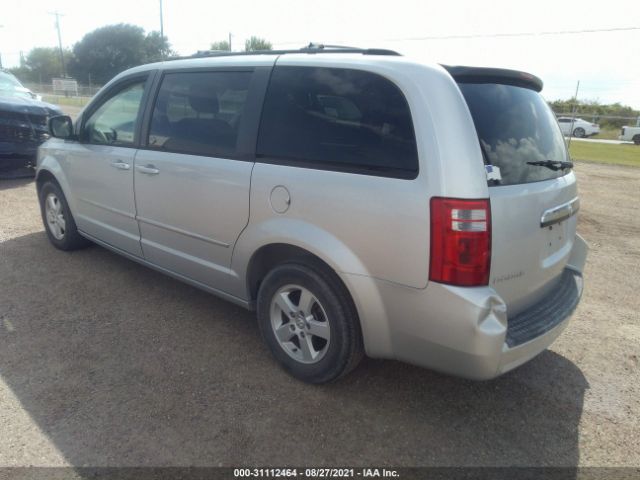 Photo 2 VIN: 2D4RN5D18AR207643 - DODGE GRAND CARAVAN 