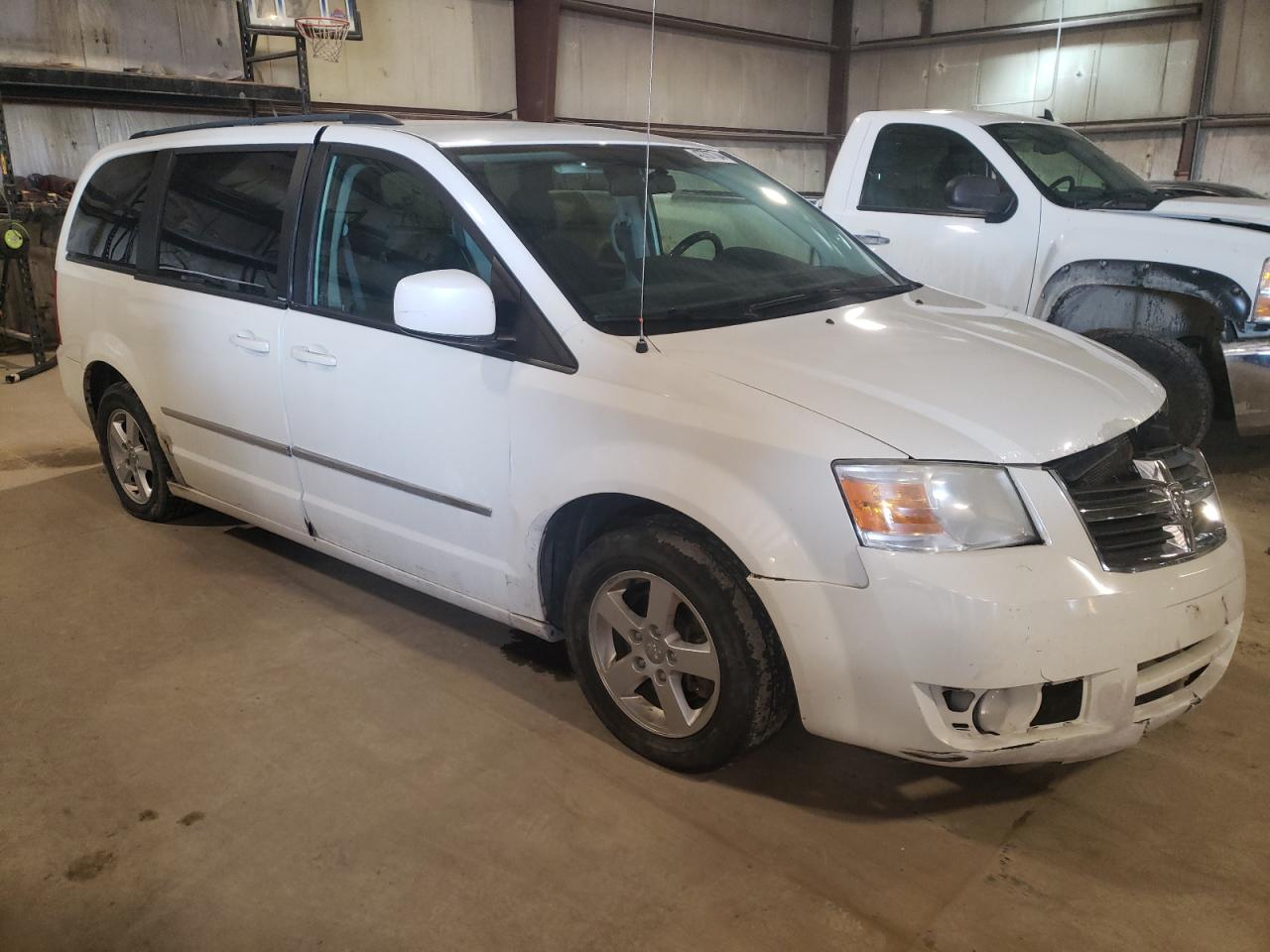 Photo 3 VIN: 2D4RN5D18AR219307 - DODGE CARAVAN 