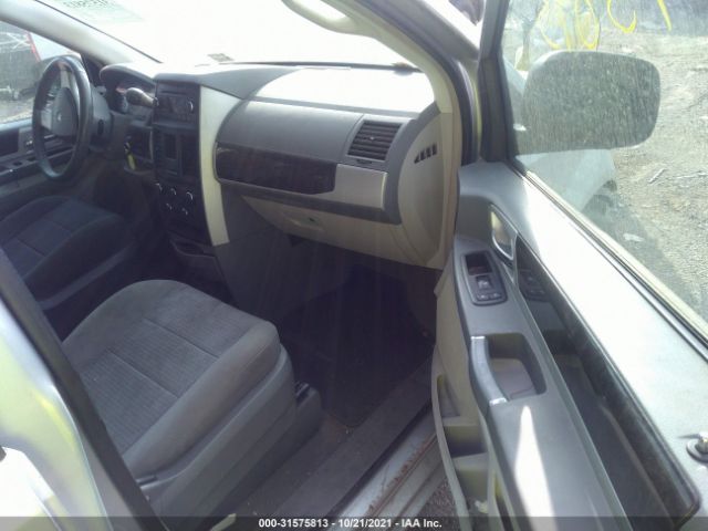 Photo 4 VIN: 2D4RN5D18AR234423 - DODGE GRAND CARAVAN 