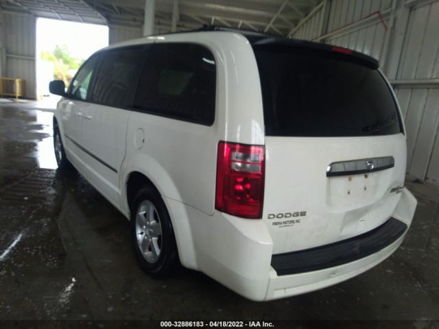 Photo 2 VIN: 2D4RN5D19AR202080 - DODGE GRAND CARAVAN 